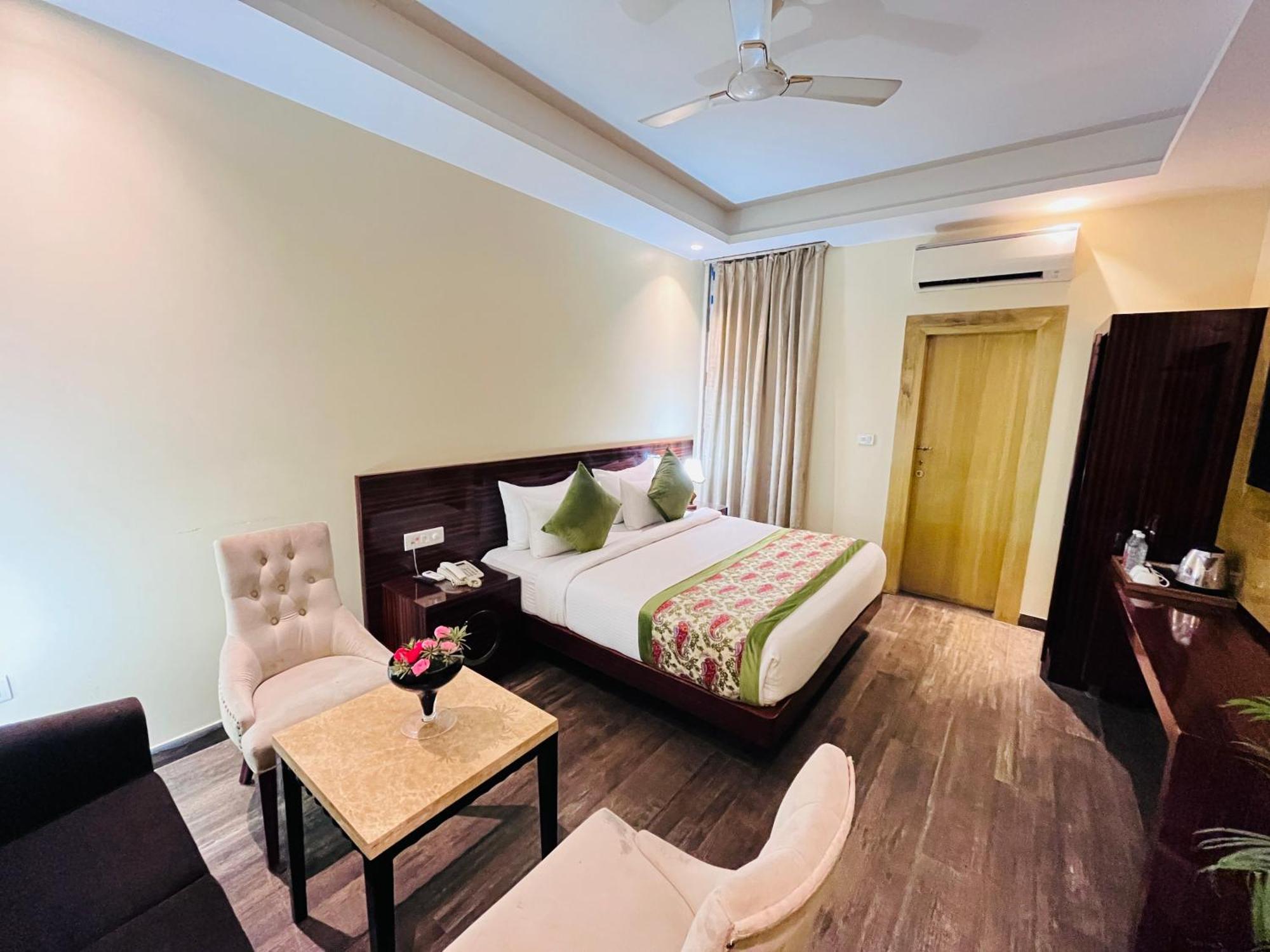Ganga Ashoka Hotel Rishīkesh Exteriör bild