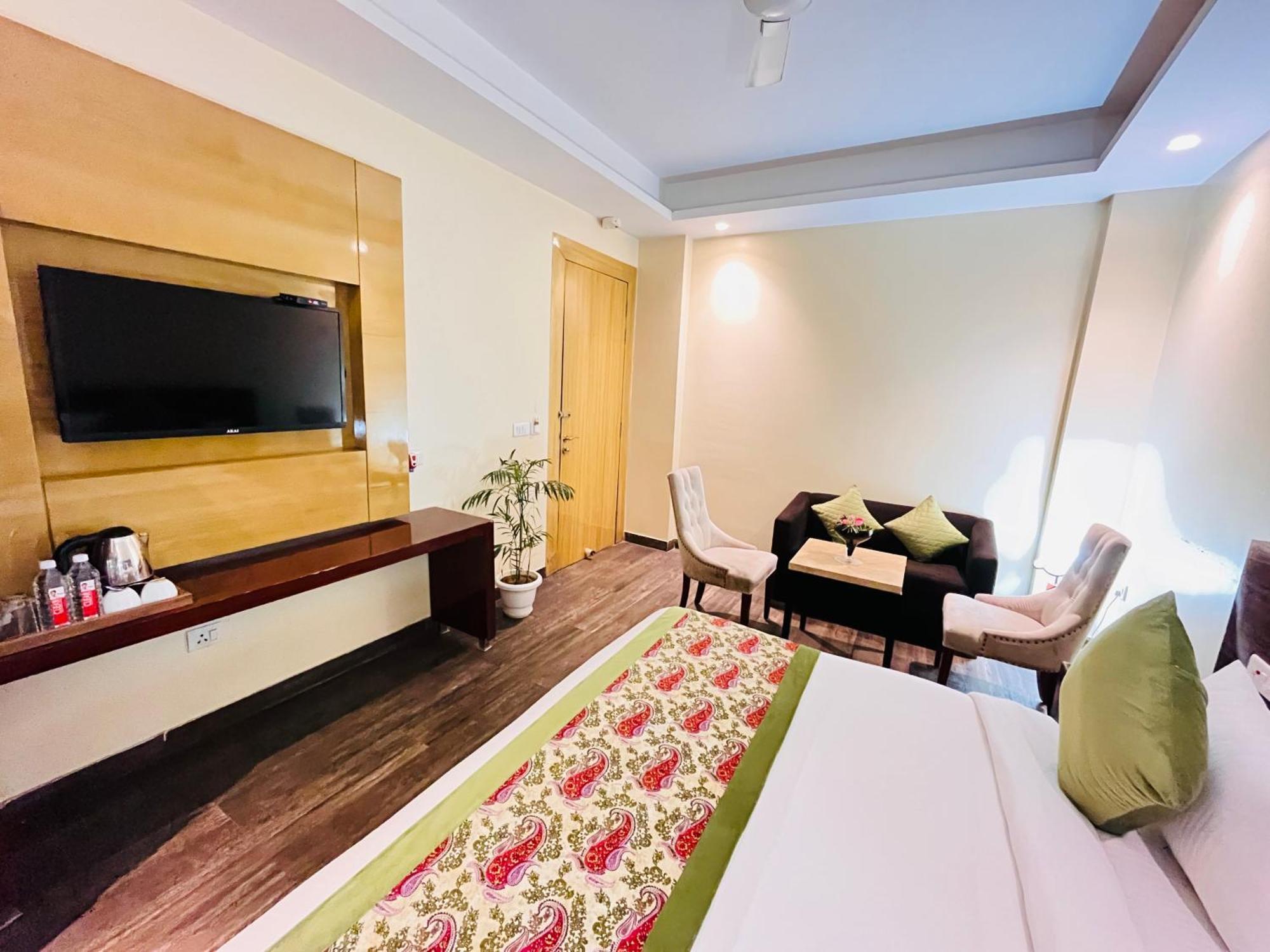 Ganga Ashoka Hotel Rishīkesh Exteriör bild