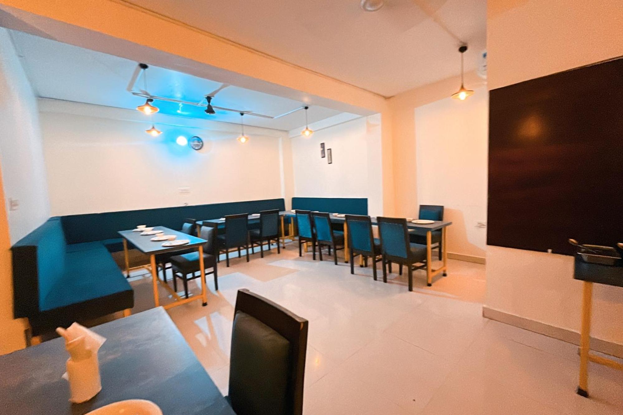 Ganga Ashoka Hotel Rishīkesh Exteriör bild
