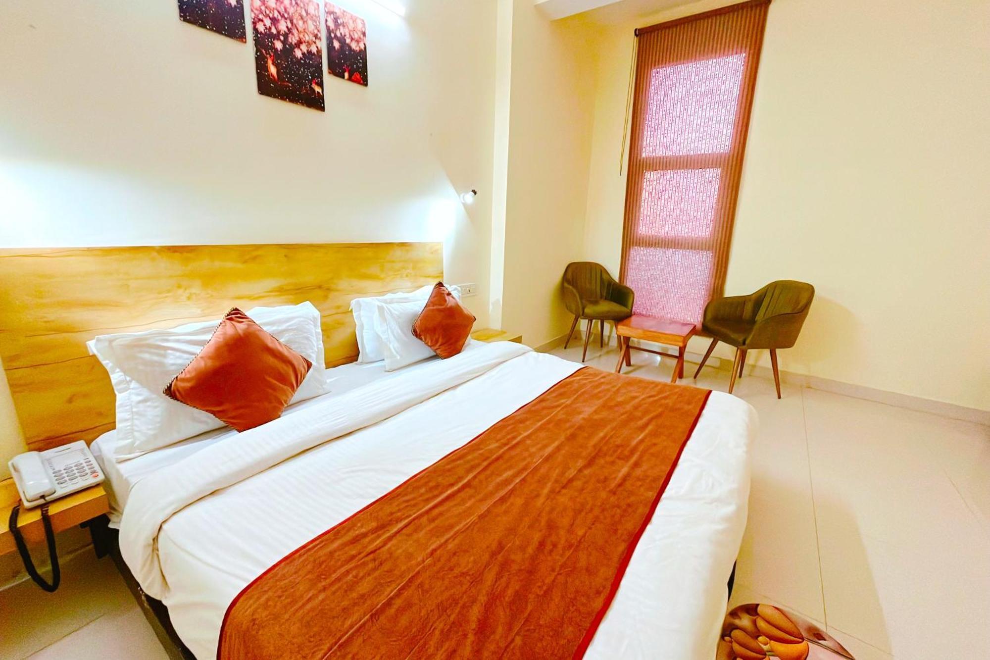 Ganga Ashoka Hotel Rishīkesh Exteriör bild