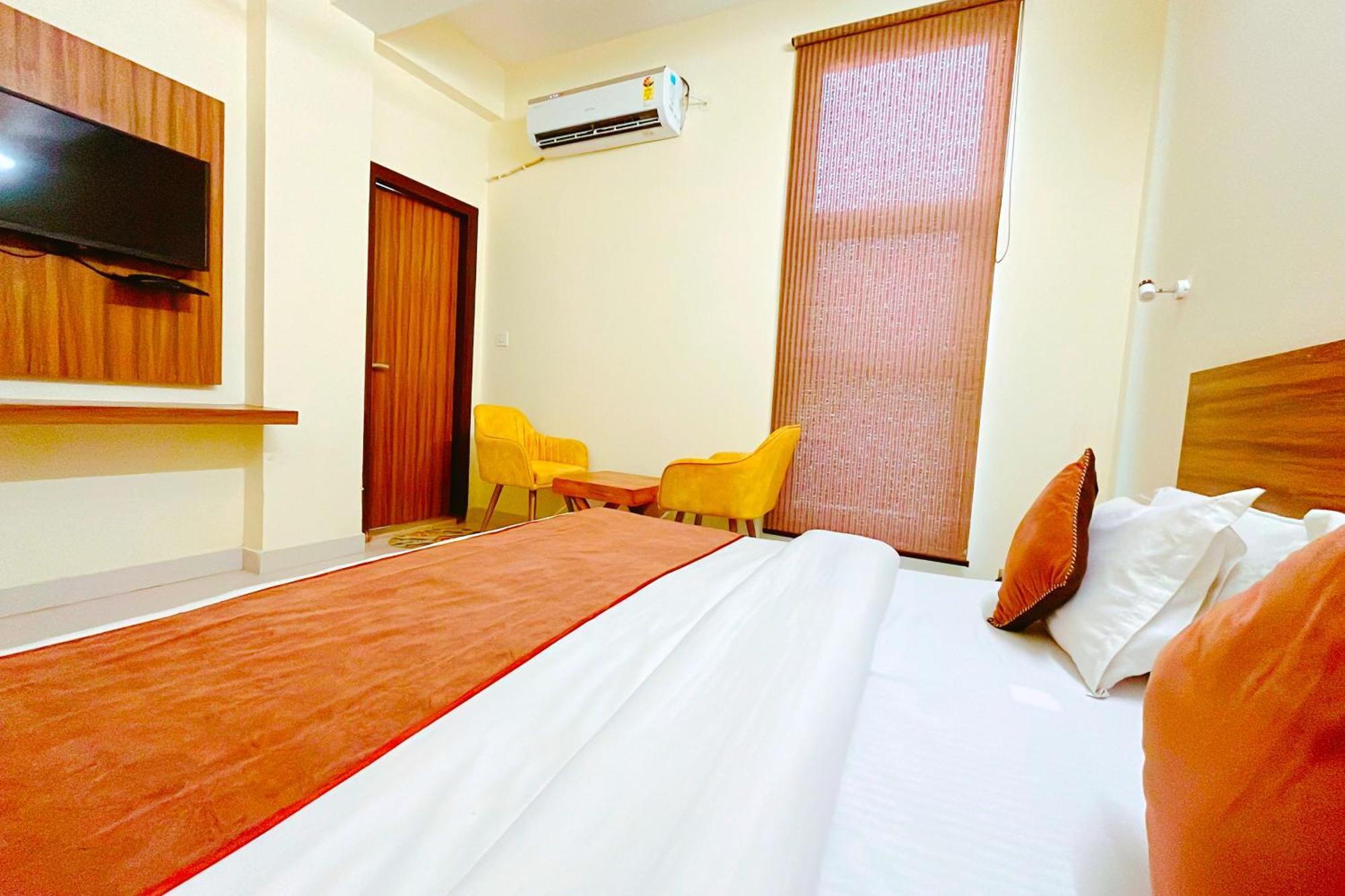Ganga Ashoka Hotel Rishīkesh Exteriör bild