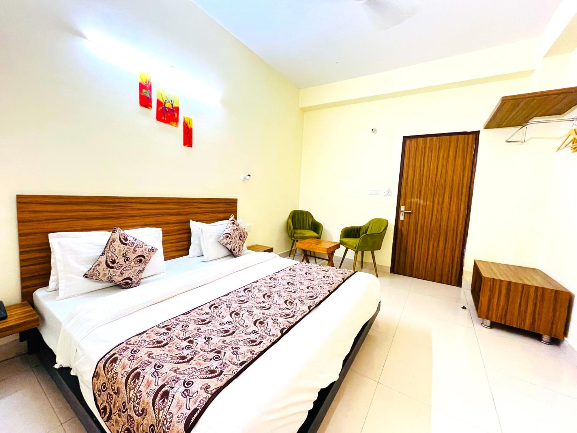 Ganga Ashoka Hotel Rishīkesh Exteriör bild