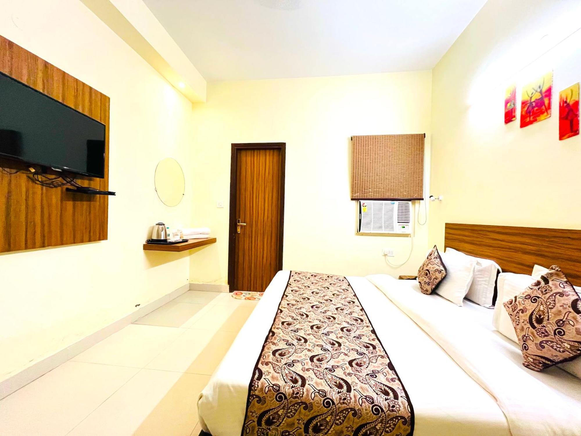 Ganga Ashoka Hotel Rishīkesh Exteriör bild
