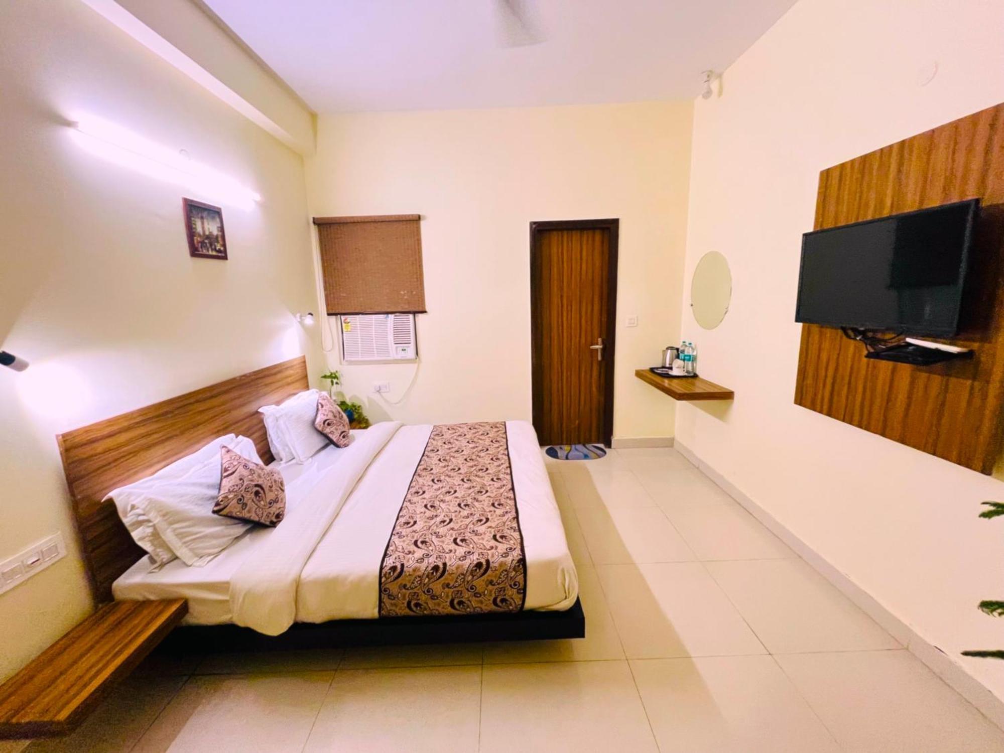 Ganga Ashoka Hotel Rishīkesh Exteriör bild